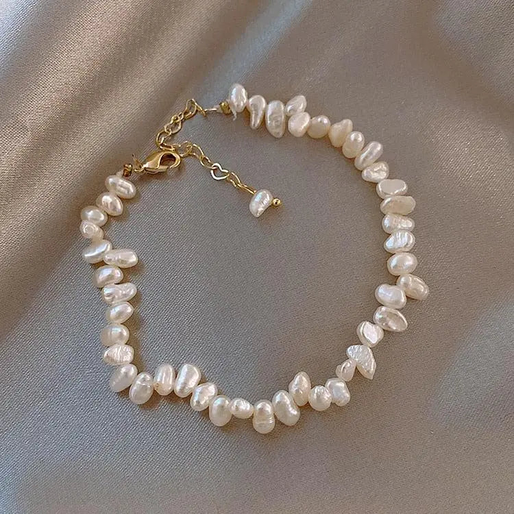 Céline Pearl Bracelet Unique Joyas