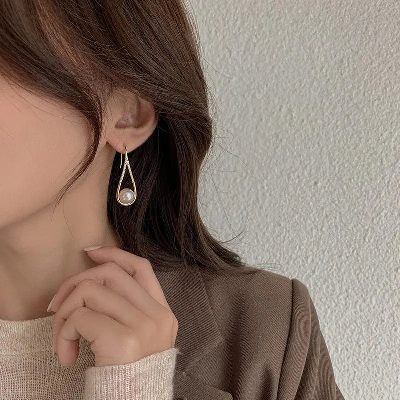 Rose Gold Pearl Earrings Claire