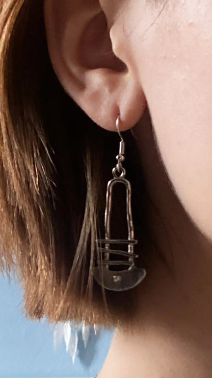 Geometric earrings with special shape