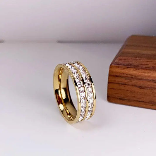 Elegant ring with double zirconia inlay Unique Joyas