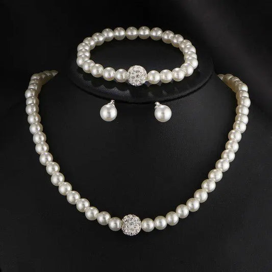 Elegant Pearl Set Claire