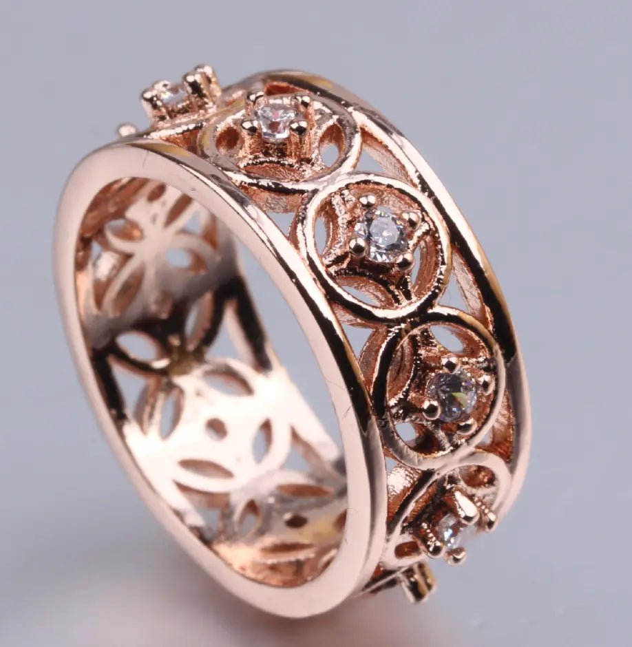 Vintage-style rose gold ring Unique Joyas