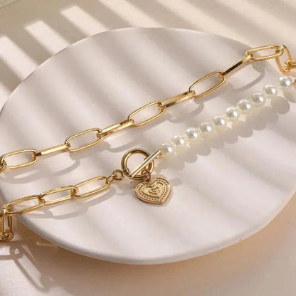 Crossed Heart Pendant with Pearls in Gold Claire