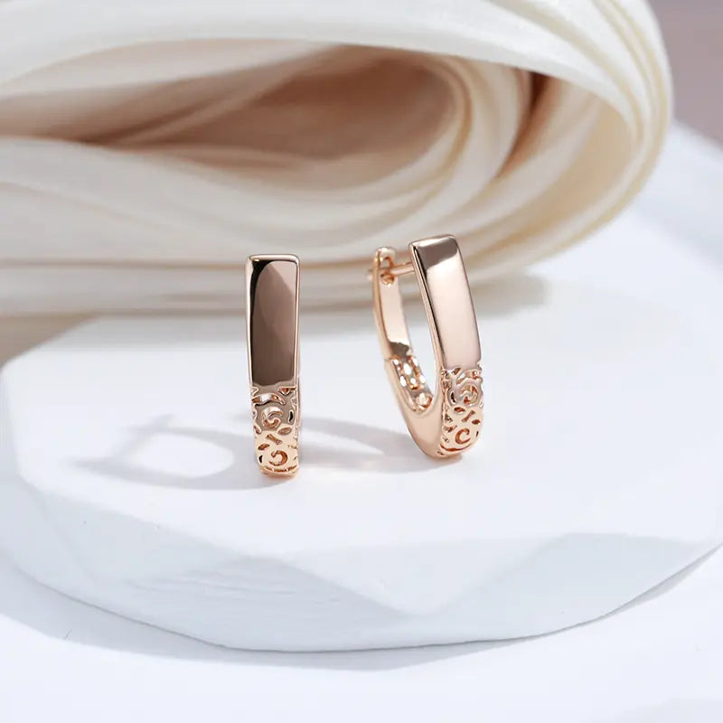 Elegant Gold Semi-Hoop Earrings Unique Joyas